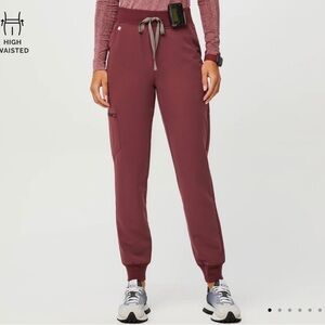 Women’s Figs joggers